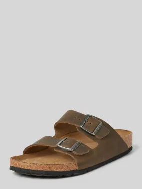 Birkenstock Slides aus Leder mit Dornschließe Modell 'Arizona' (khaki) online kaufen