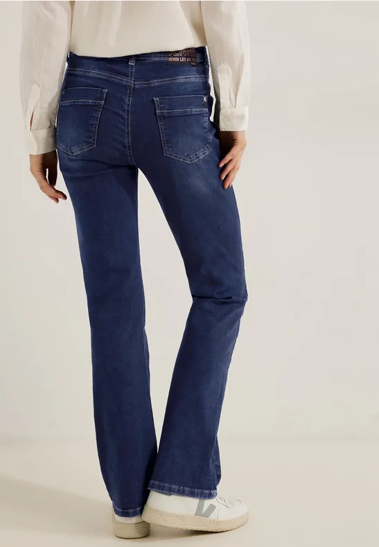 Slim Fit Jeans mit Bootcut
