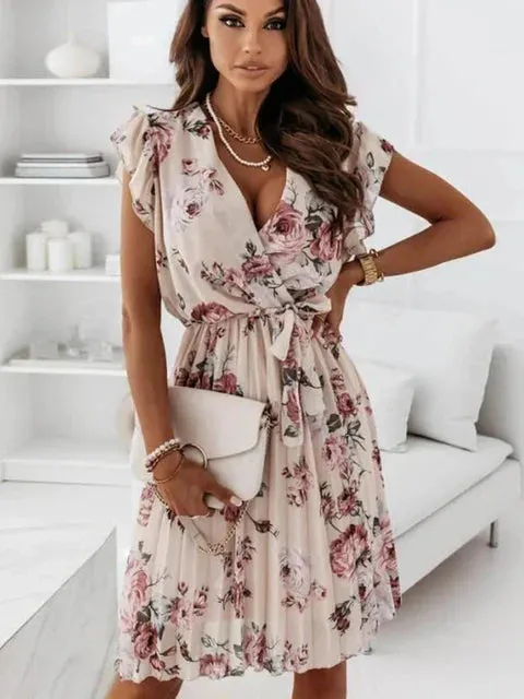 Tiefes V-Ausschnitt plissiertes Kleid